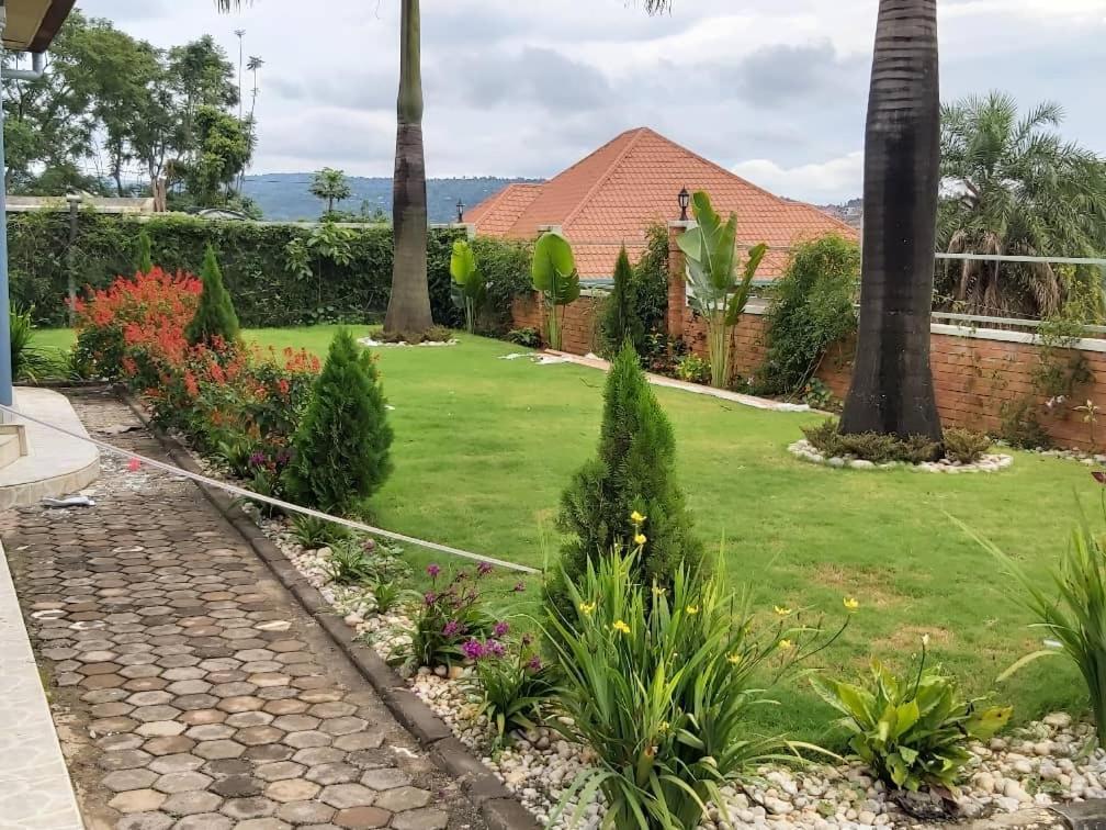Comfort B&B Kigali Exteriör bild